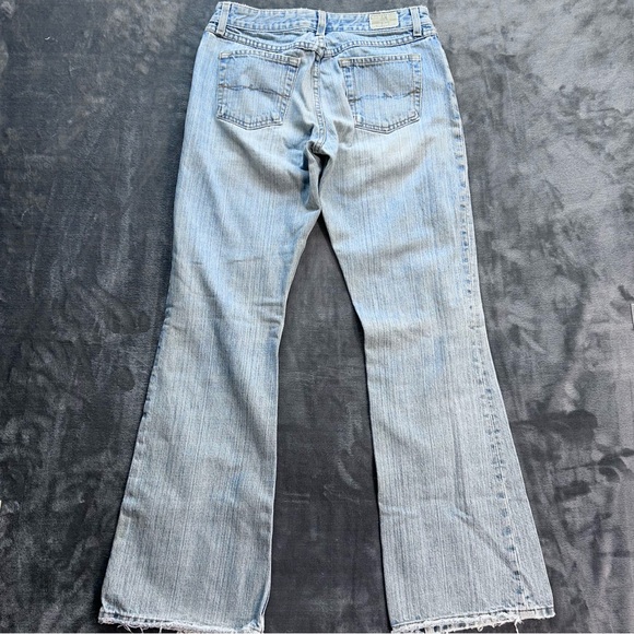 BKE Denim Jeans Women's 28x31.5 Liberty Flare Leg Distressed Low Rise Light Wash - Picture 9 of 16